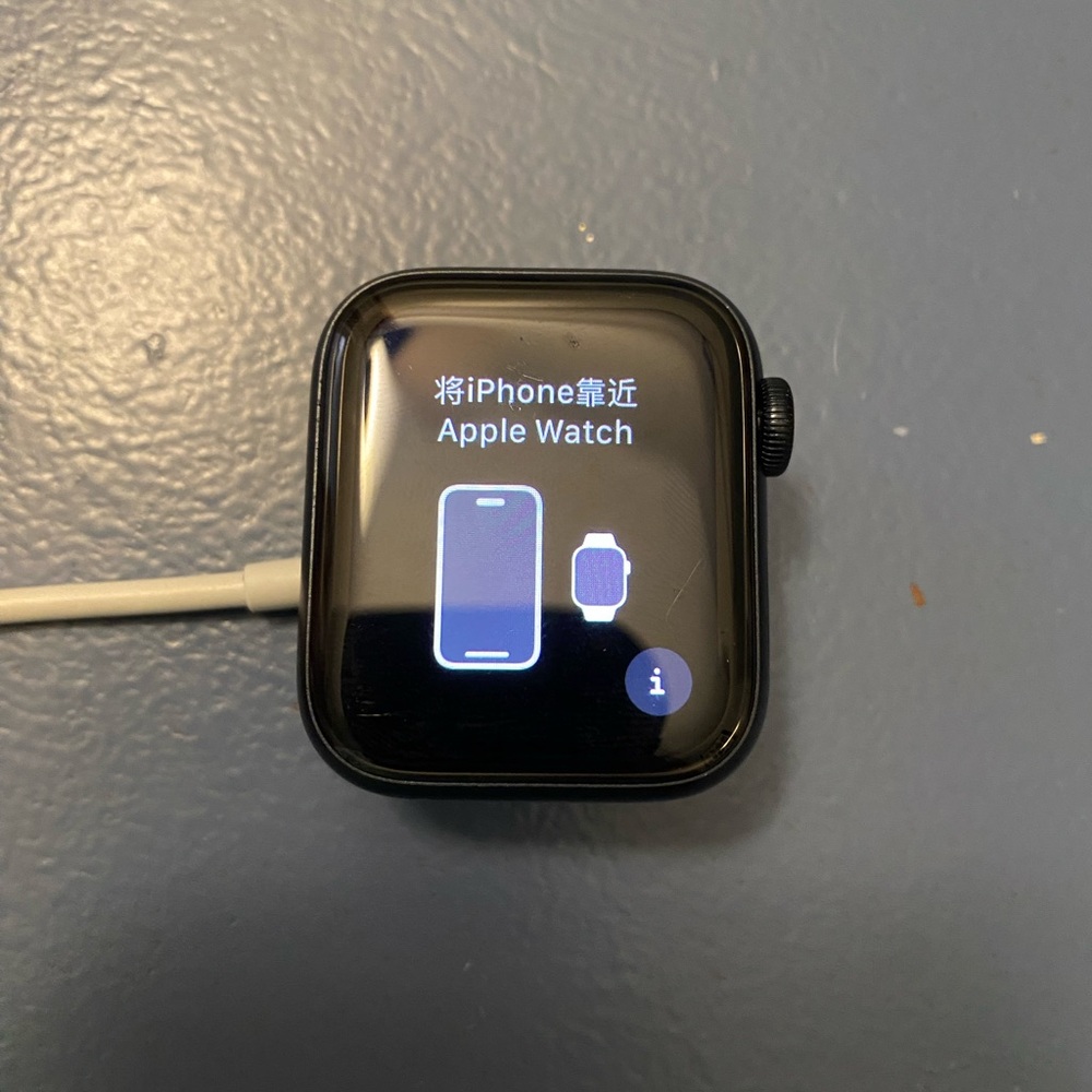 Apple Watch SE Gen 2 40mm Midnight M/L